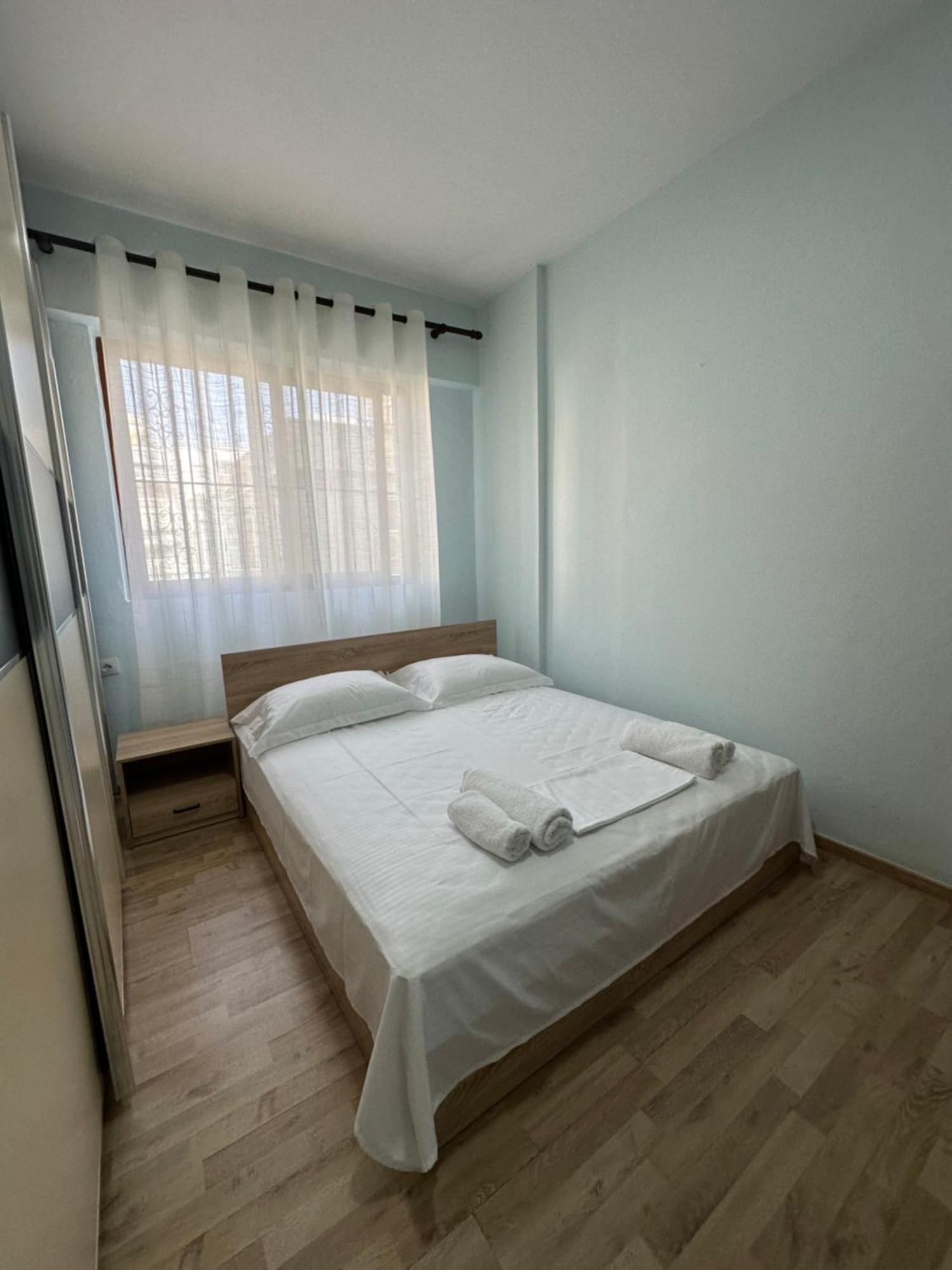 Vollga Apartment Durrës Exteriör bild